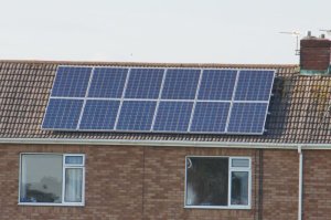 Kostengünstige Photovoltaik und Energiespeicher könnten schon bald den Weg zur echten Energieunabhängigkeit ebnen.